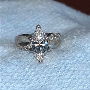 Elegant Silver Marquise Cut Ring